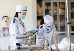 Nhiều trường Đại học và Cao đẳng hiện nay xét tuyển ngành Dược bằng tổ hợp khối B
