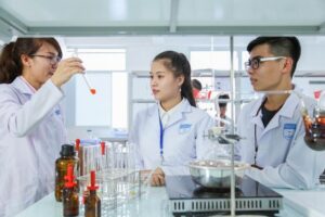 Khối B00 là tổ hợp xét tuyển truyền thống được nhiều trường sử dụng để tuyển sinh ngành Dược
